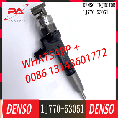 1J770-53051 Disesl yakıt enjektörü 1J770-53050 1J770-53051 295050-1980 KUBOTA V3307 için DENSO